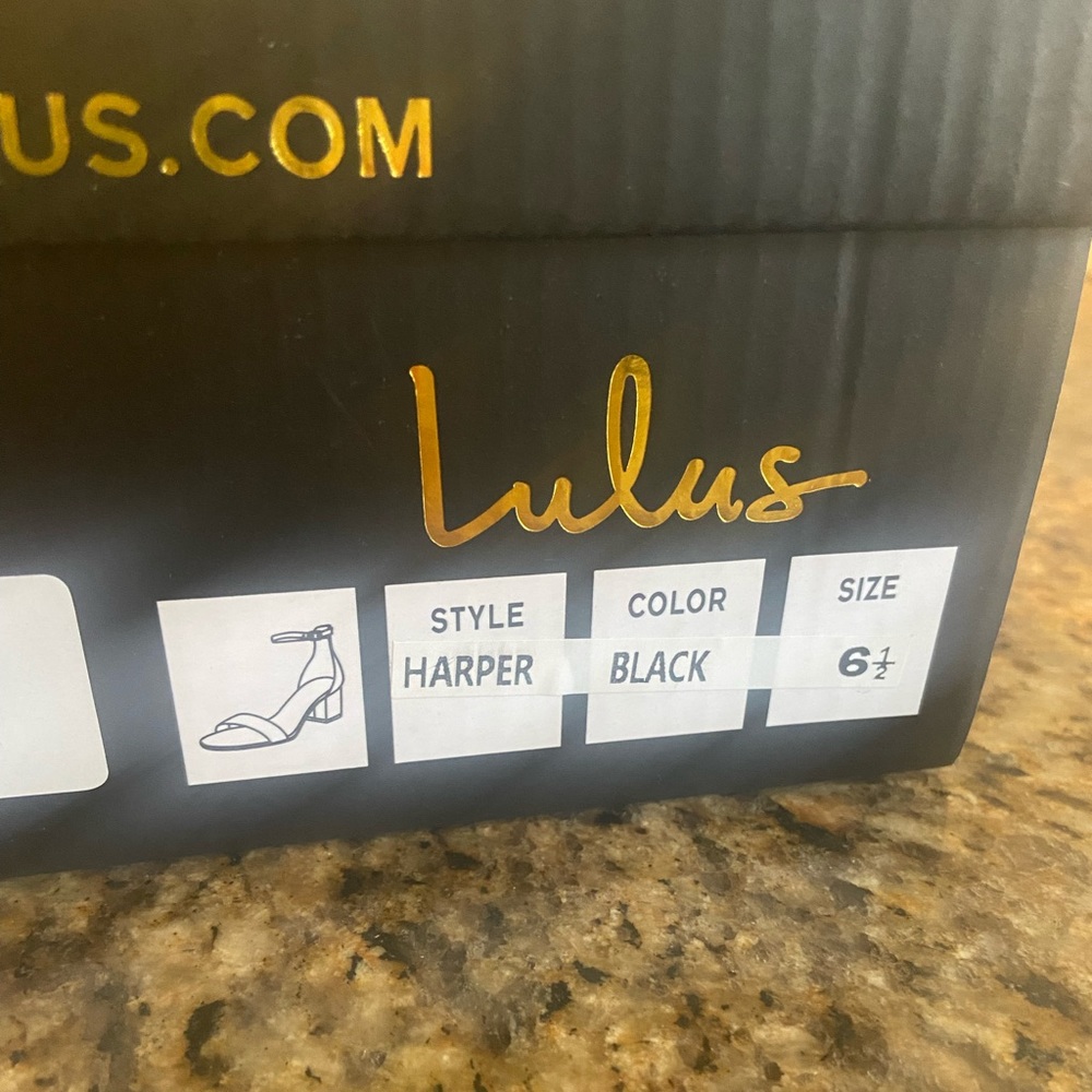 Lulu’s sandals